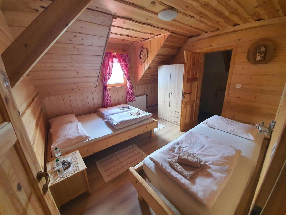 Koca Na Talezu Bed and Breakfast Ribno Eksteriør billede